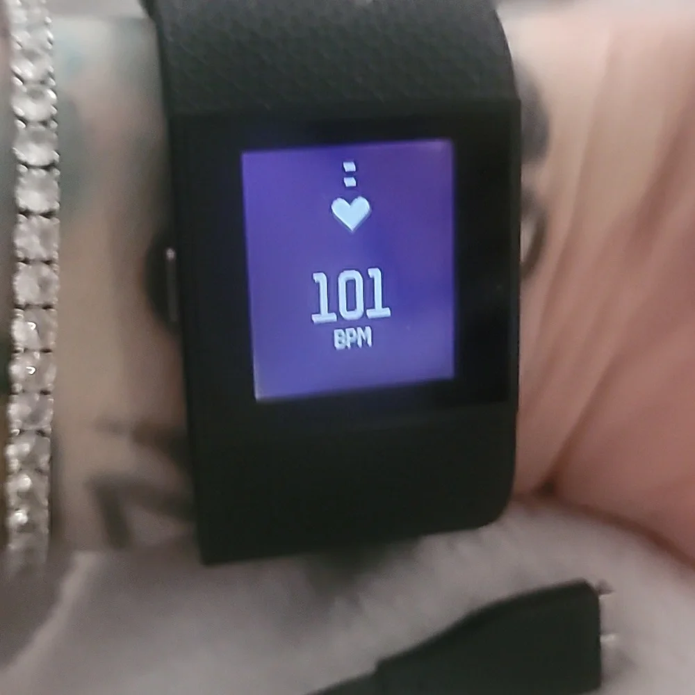 fitbit hi works